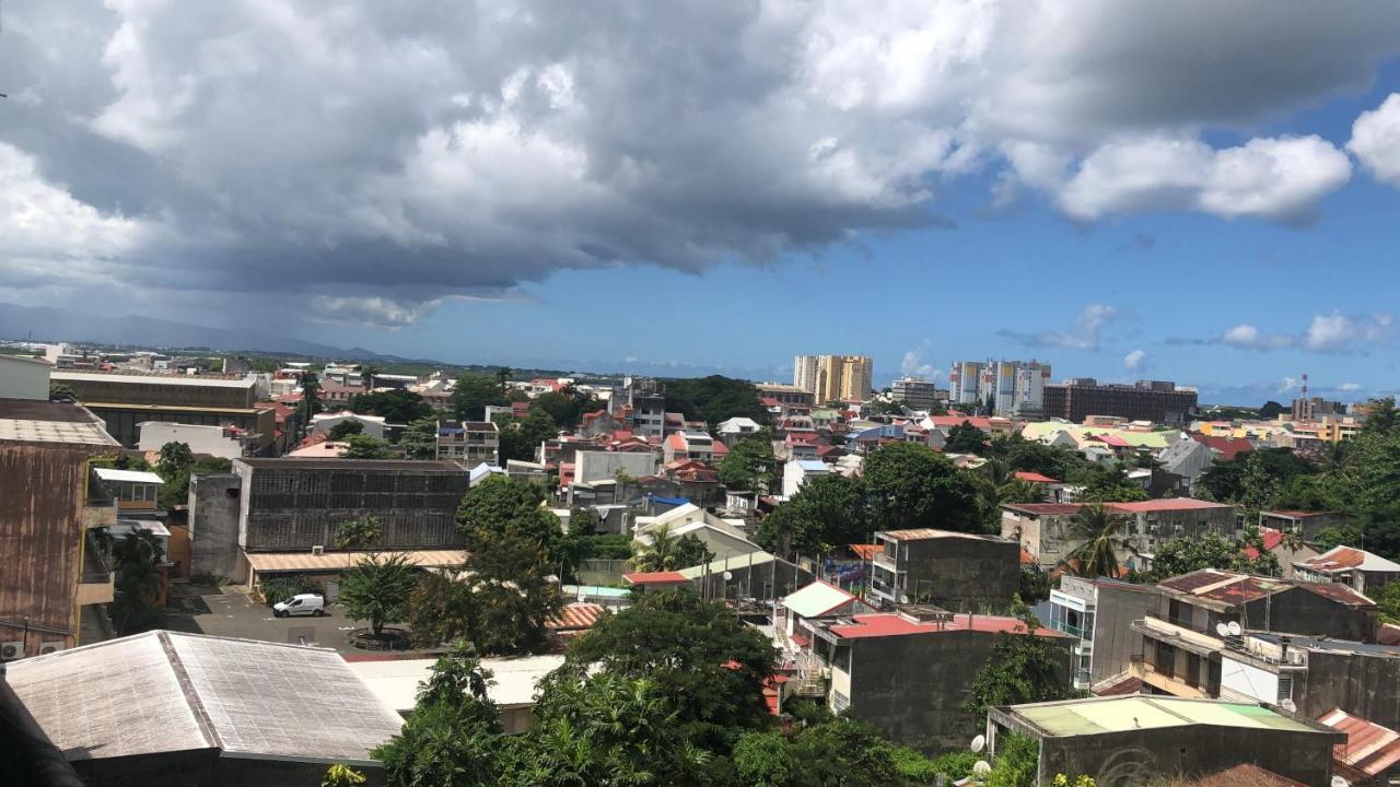 Appartement Avec Vue Panoramique De Pointe-A-Pitre Exterior foto