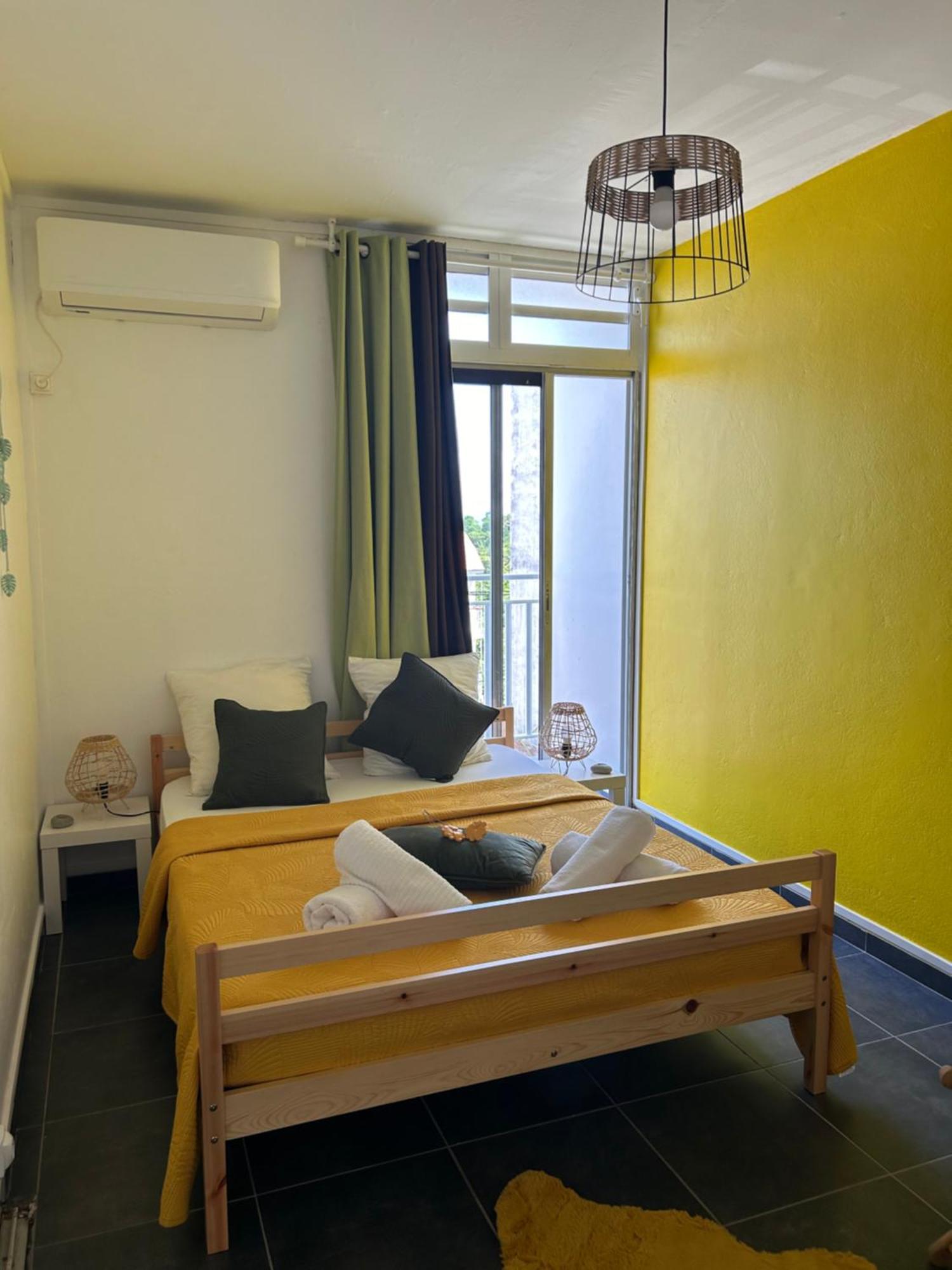 Appartement Avec Vue Panoramique De Pointe-A-Pitre Exterior foto